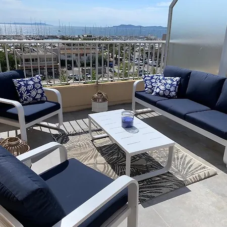 Apartment L'effet Mer, Duplex Sur Le Port Avec Ses 2 Terrasses Vue Hyeres