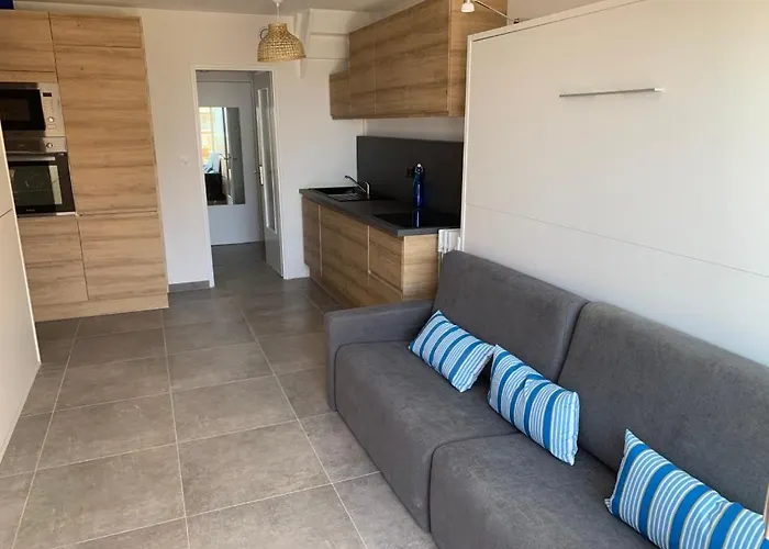 Apartment L'effet Mer, Duplex Sur Le Port Avec Ses 2 Terrasses Vue Hyères